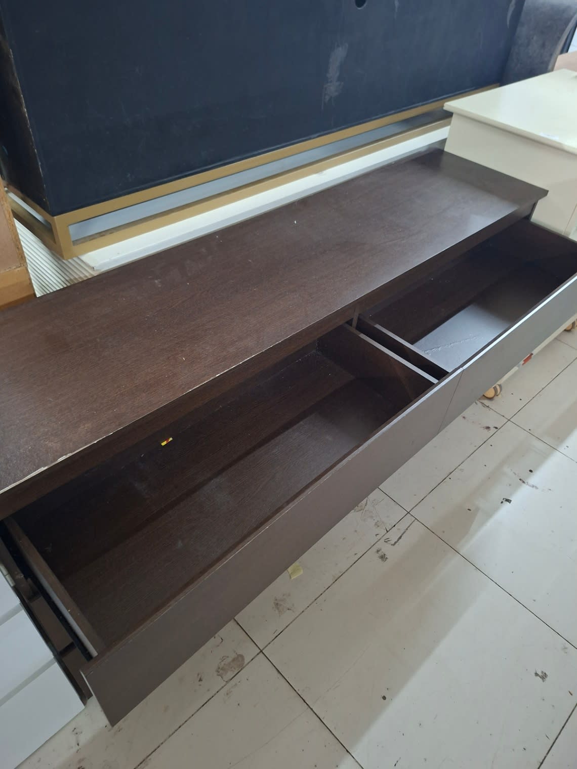 6-Drawer Double Dresser 2