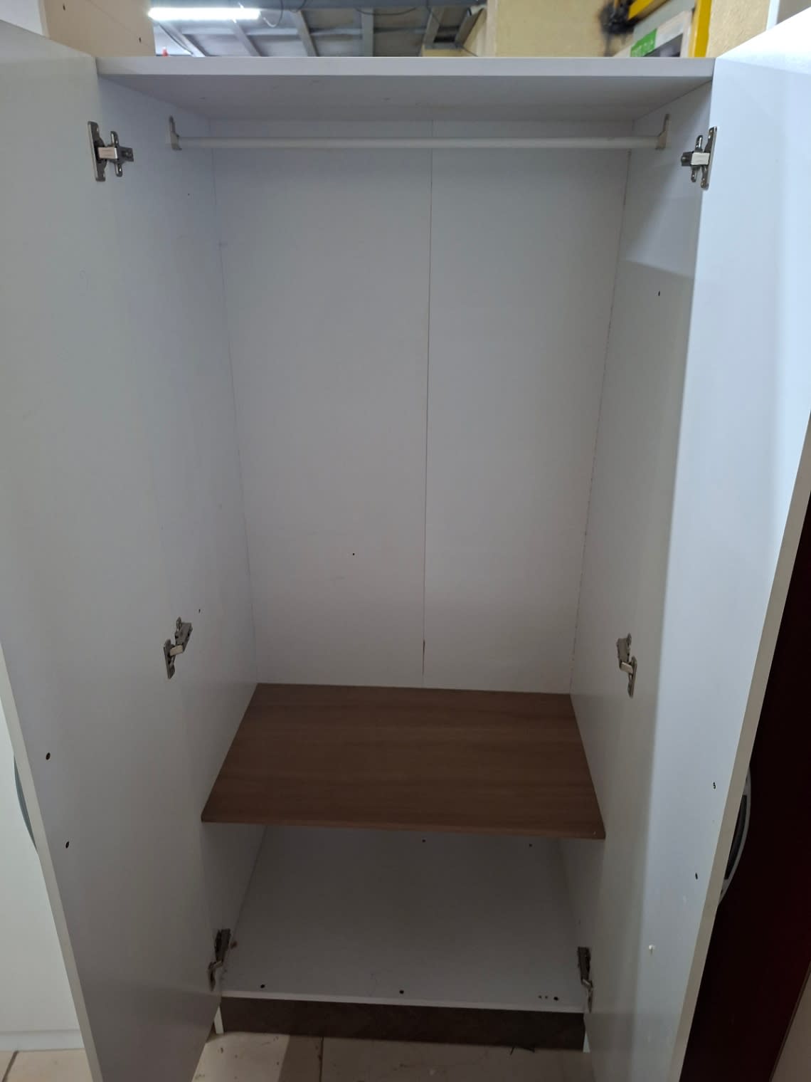 2-Door Wardrobe with Mirror 2