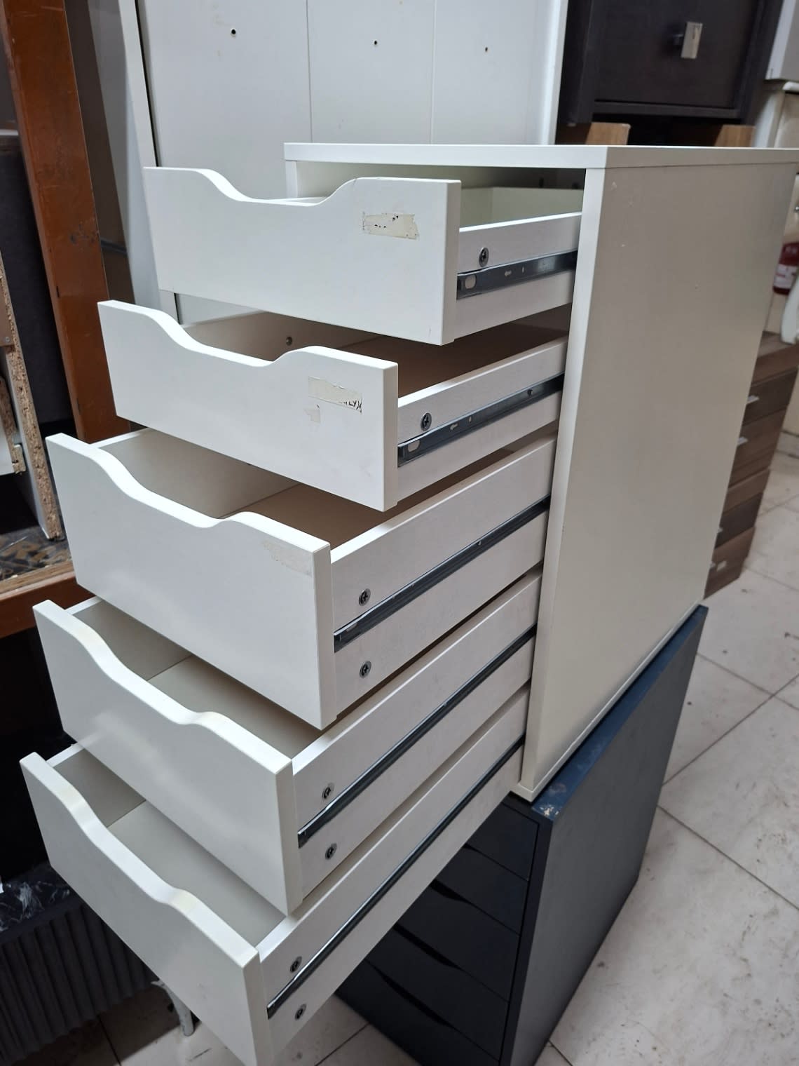5-Drawer Storage Unit 2