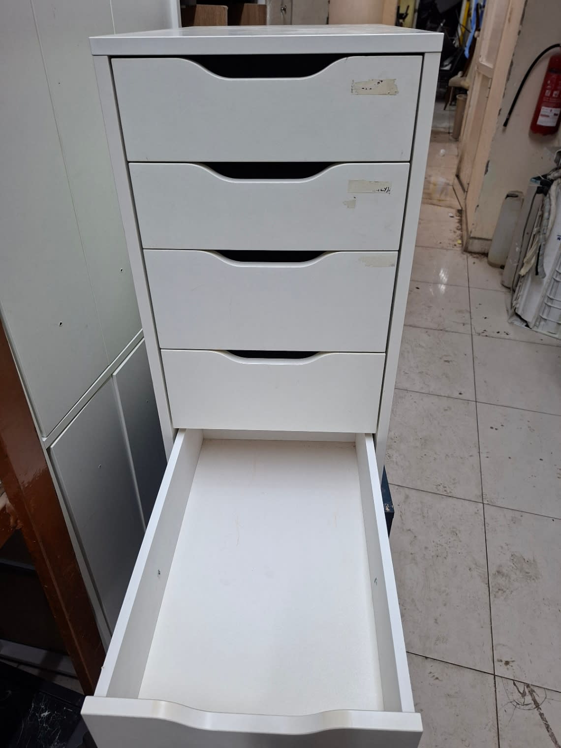 5-Drawer Storage Unit 3