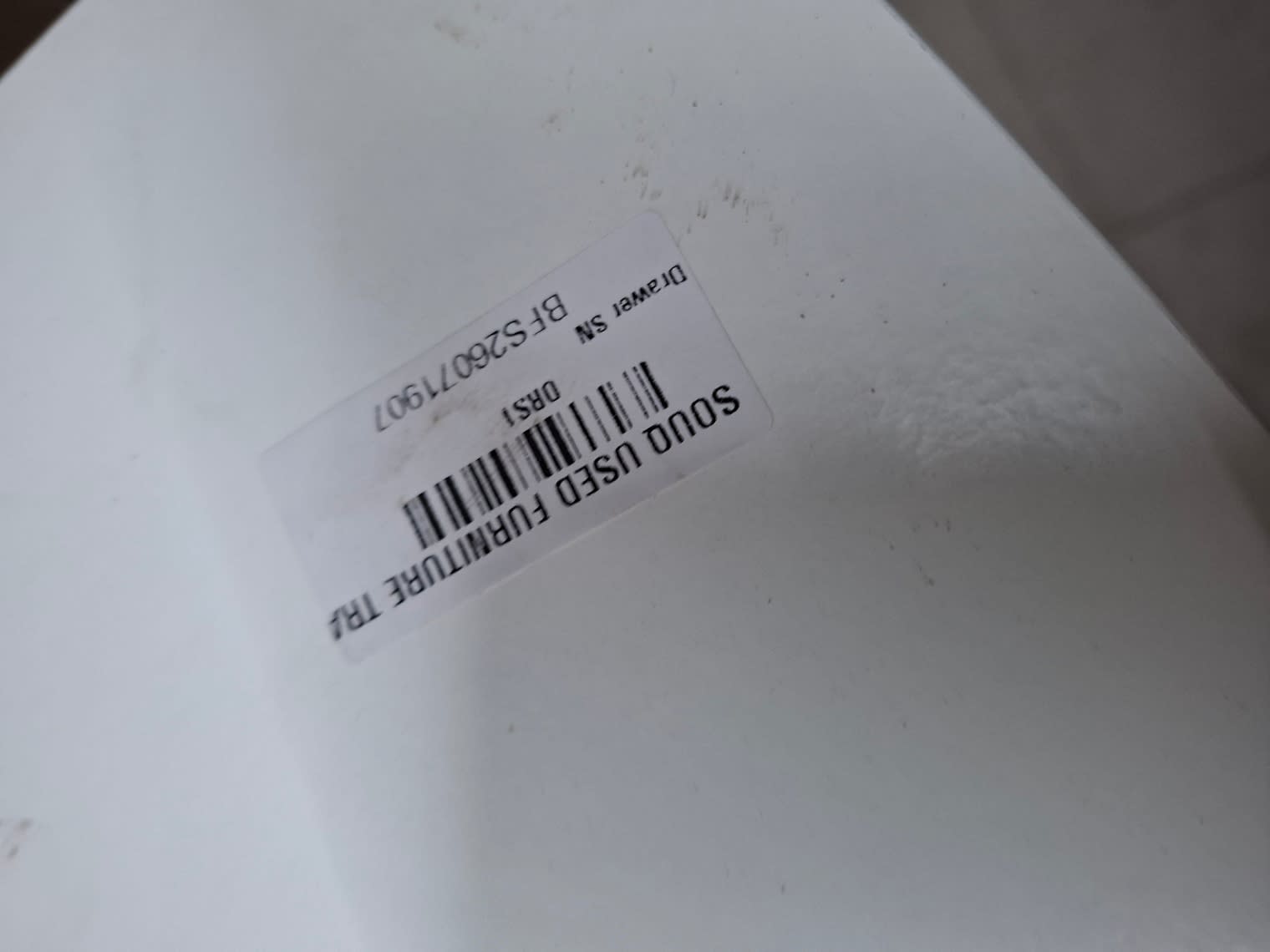 Bufaisal barcode label BFS26071907 for used white 5-drawer storage chest