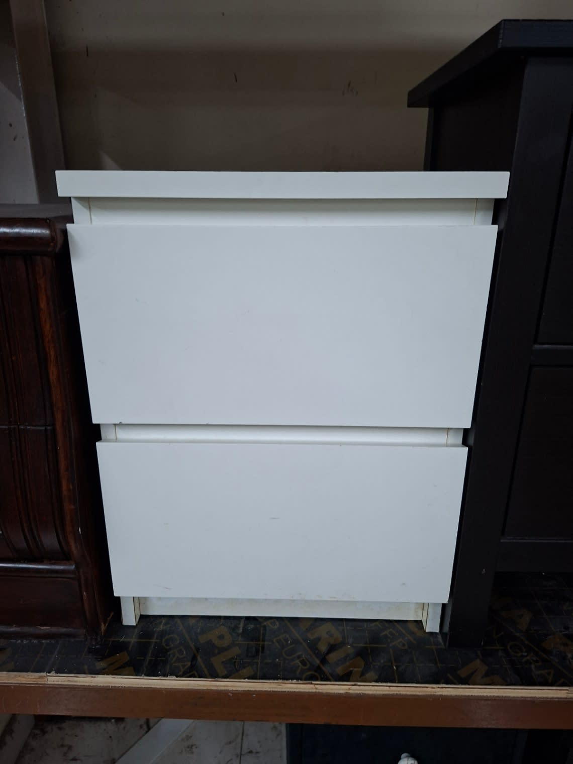 2-Drawer Bedside Table