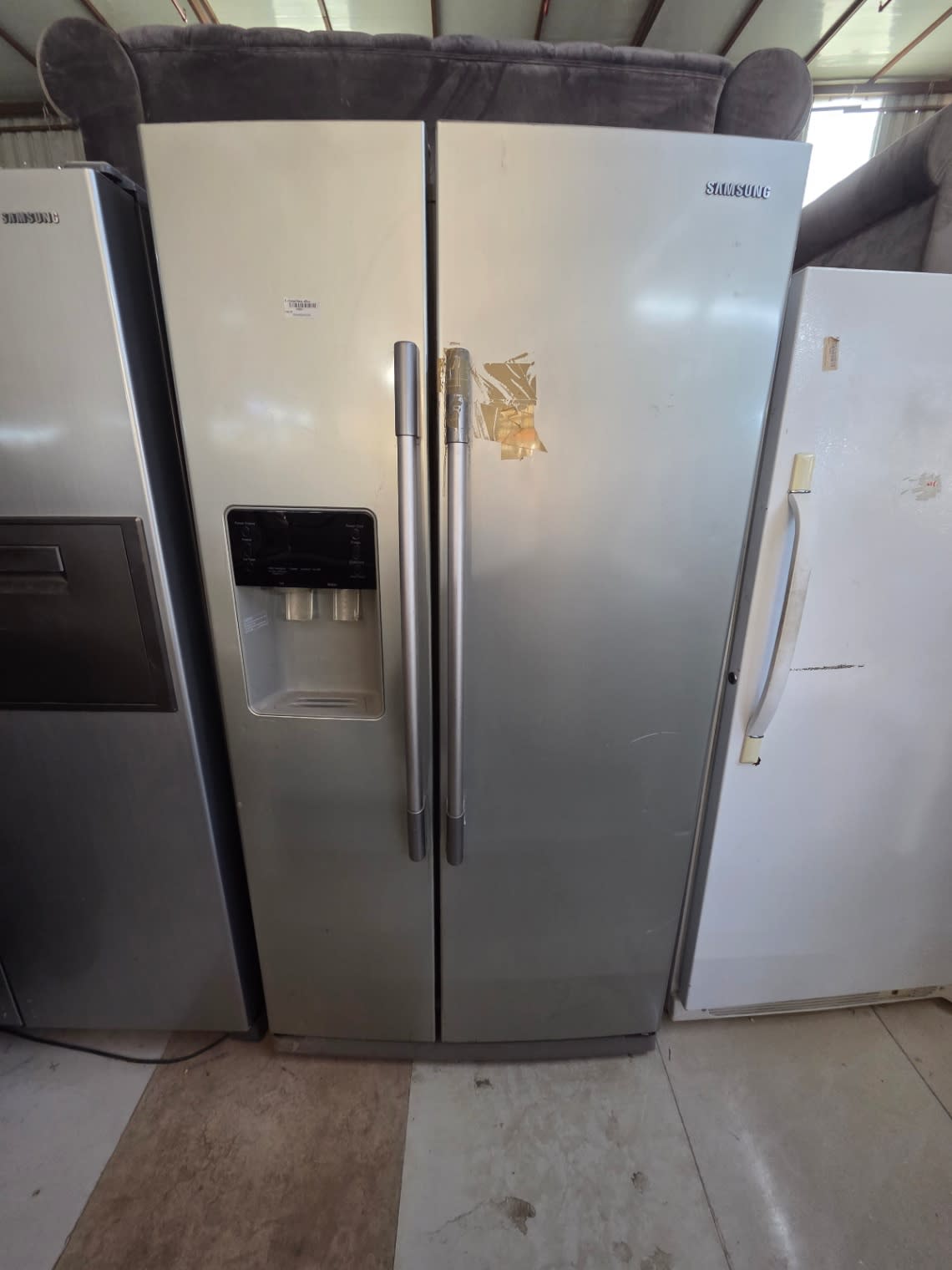 Side-by-Side Refrigerator with Water and Ice Dispenser