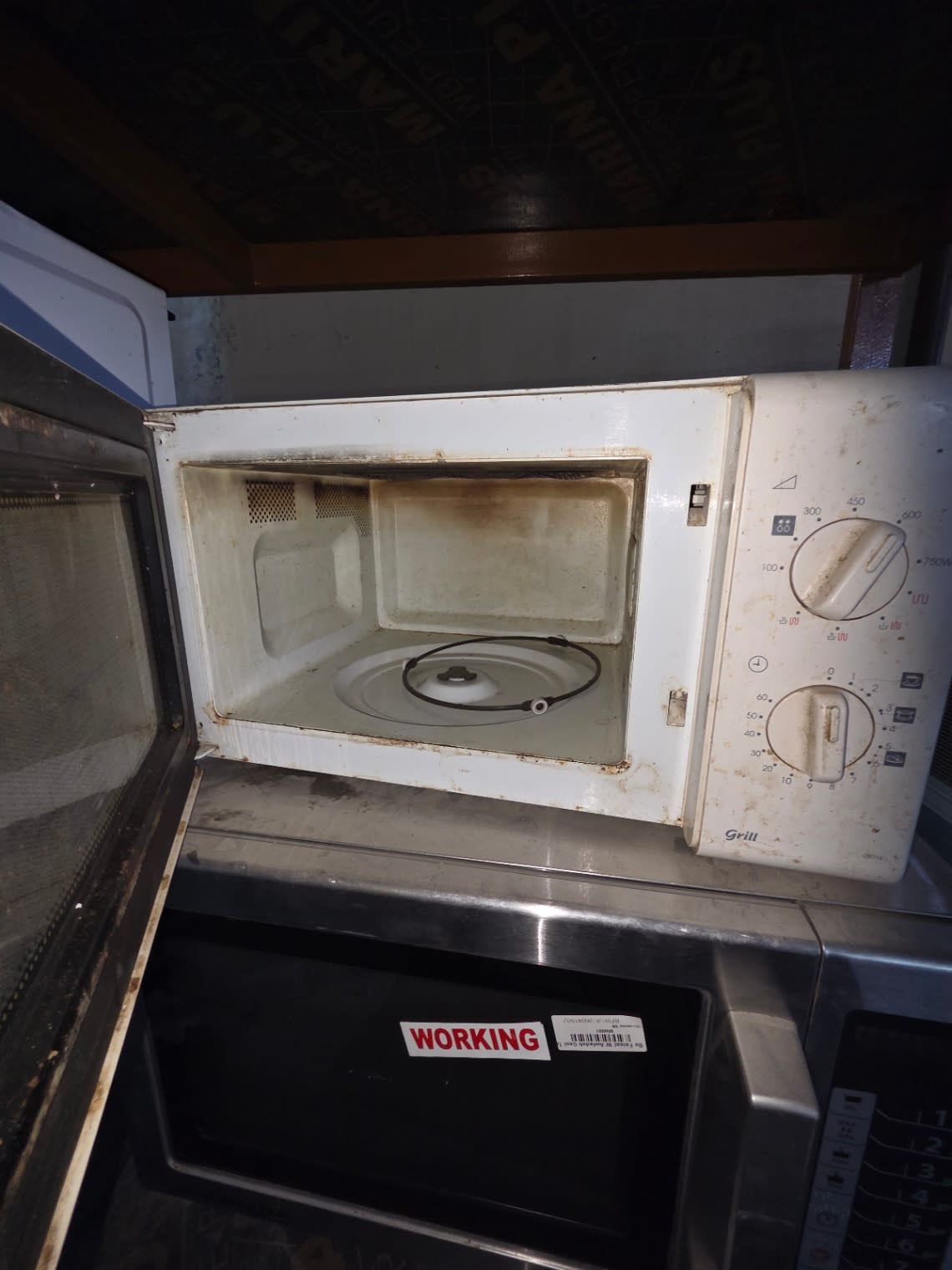 Grill Microwave Oven 3
