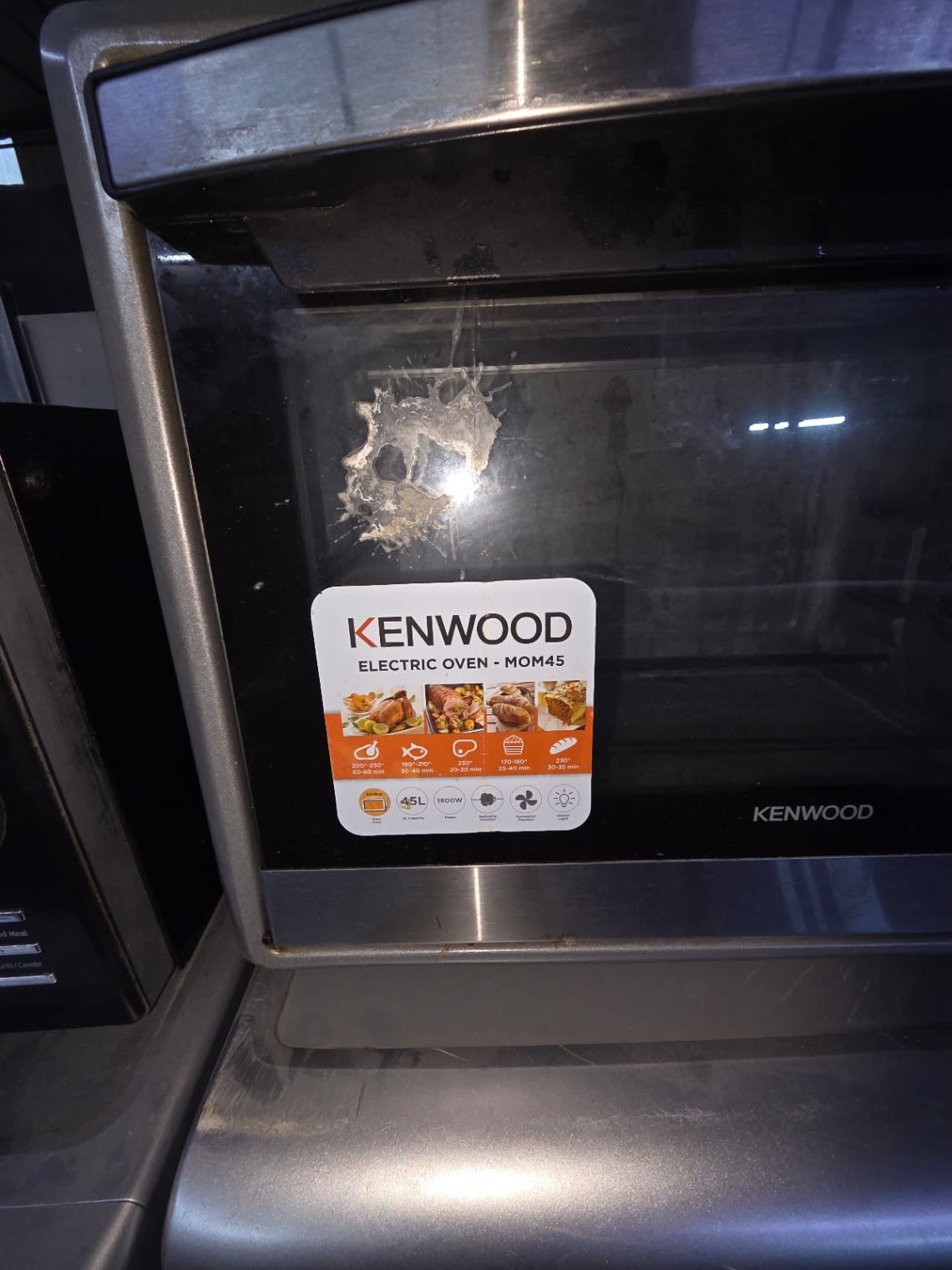 Electric Oven MOM45 2