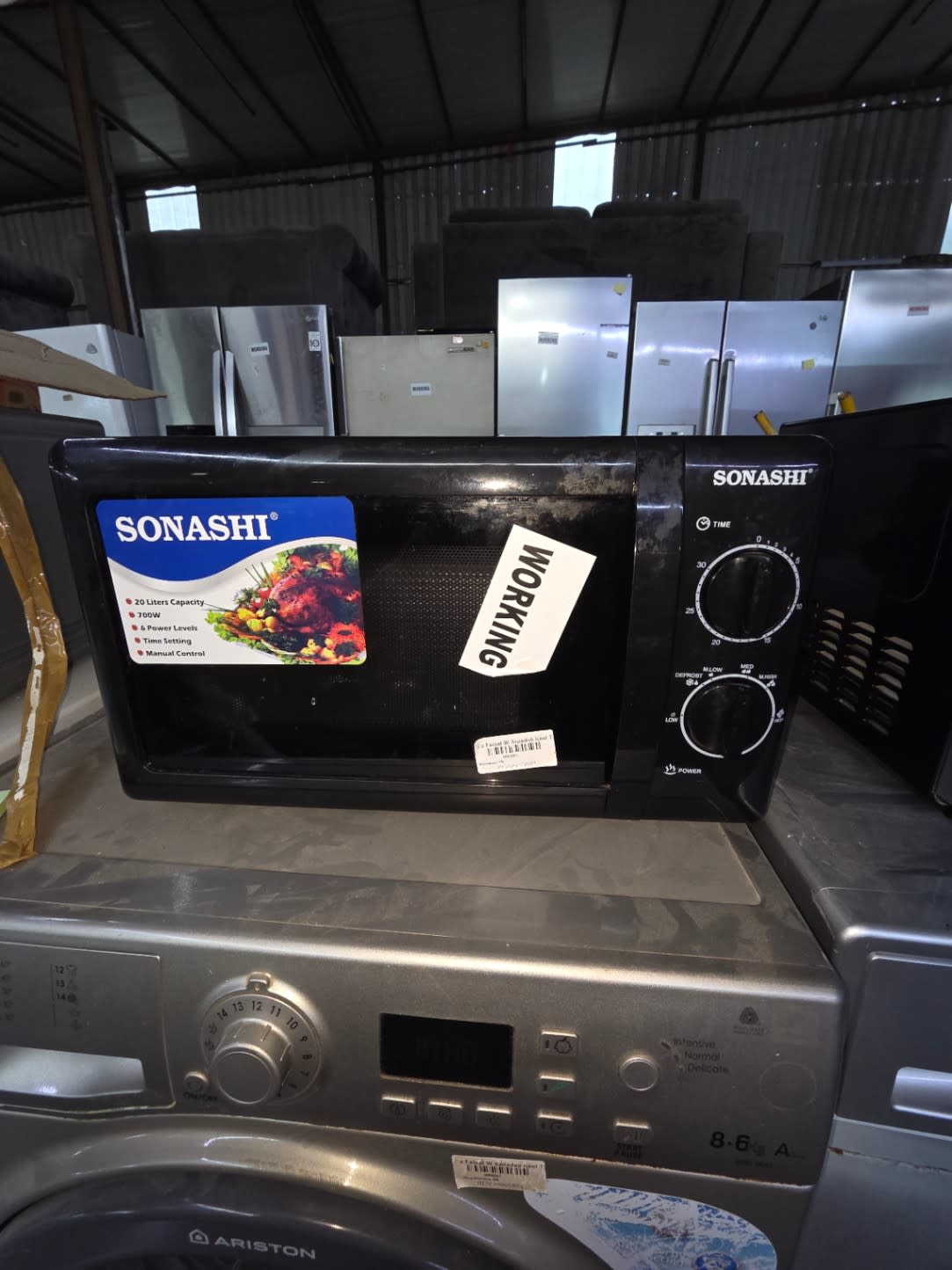 Solo Microwave Oven 20L