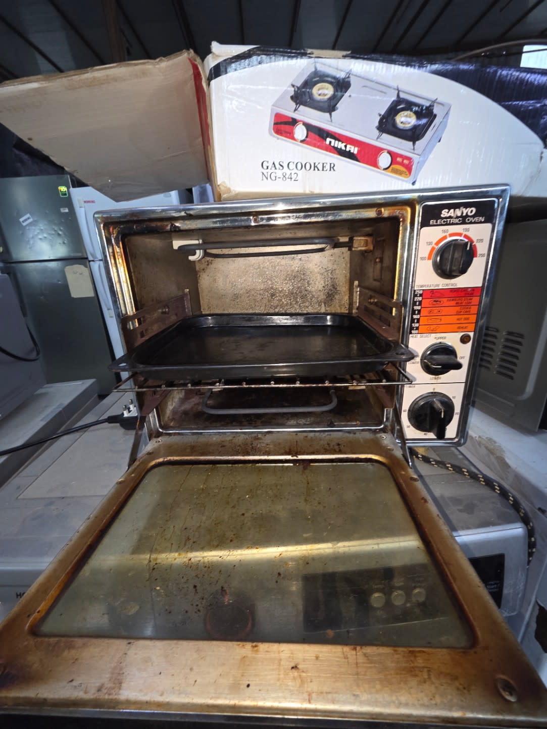 Electric Countertop Oven 3