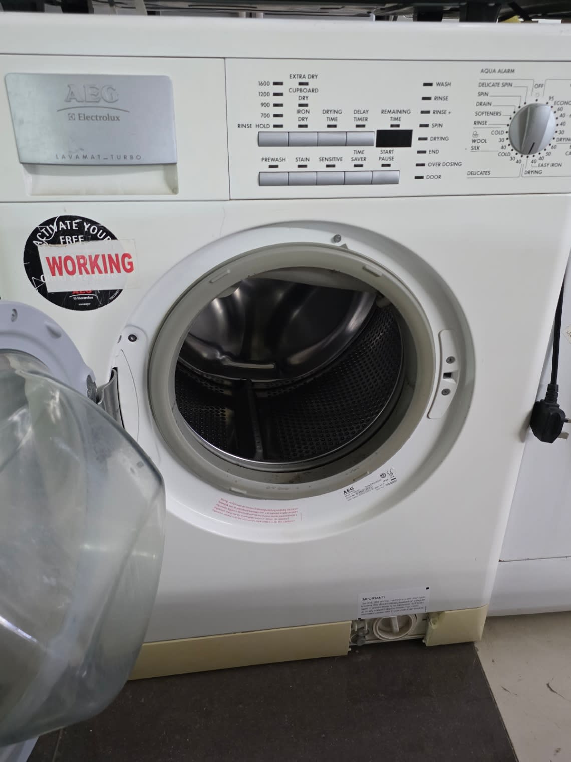 Lavamat Turbo Front-Load Washing Machine 3