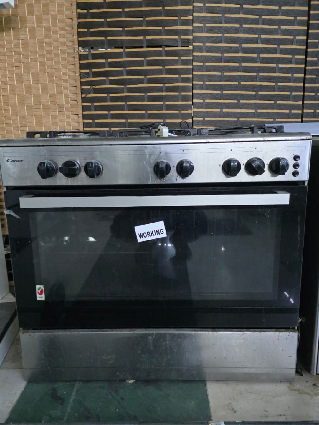 Freestanding Gas Cooker with Oven