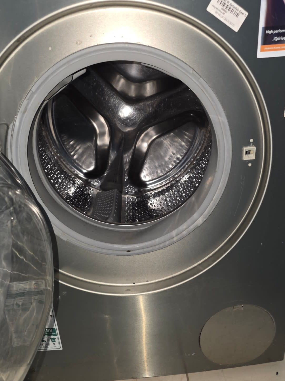 Front-Load Washing Machine iQ500 3