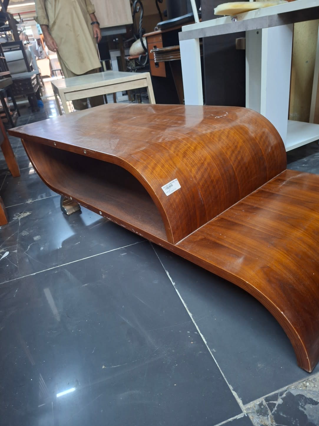 Curved Wave TV Stand 2