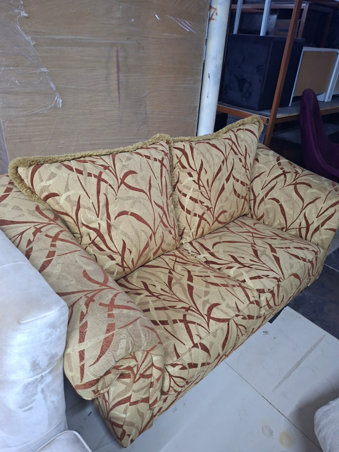 2-Seater Sofa 3