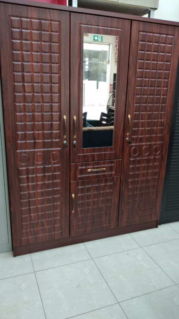 3-Door Wardrobe with Mirror and Drawer 3
