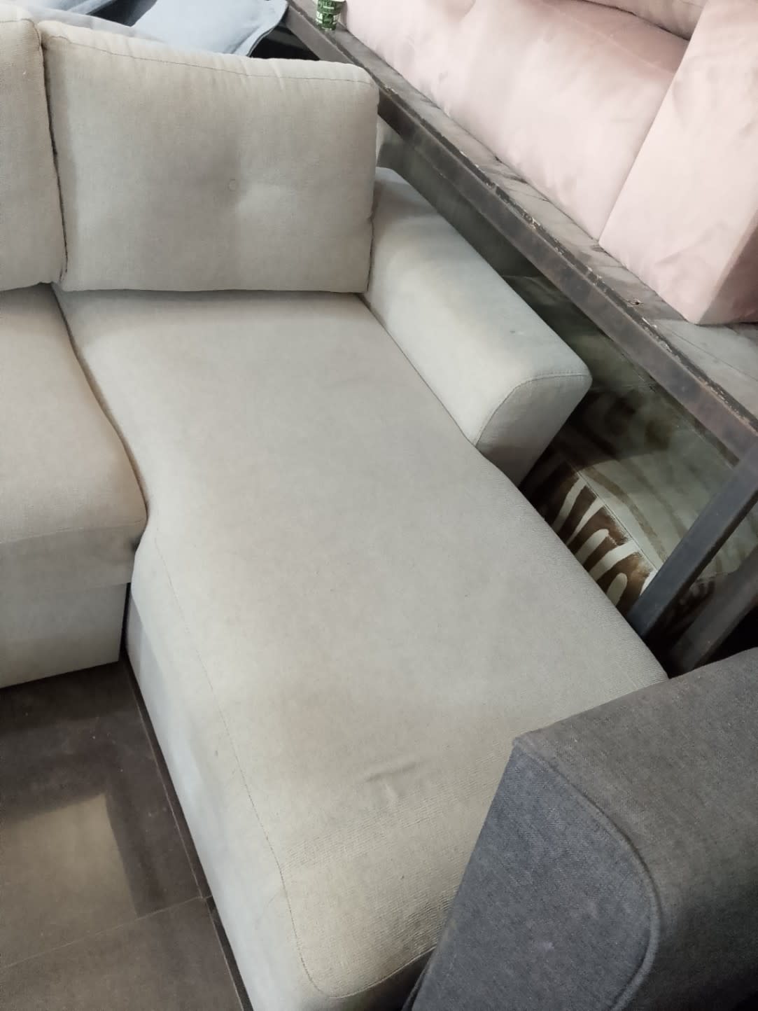 L-Shape Sectional Sofa with Chaise 3