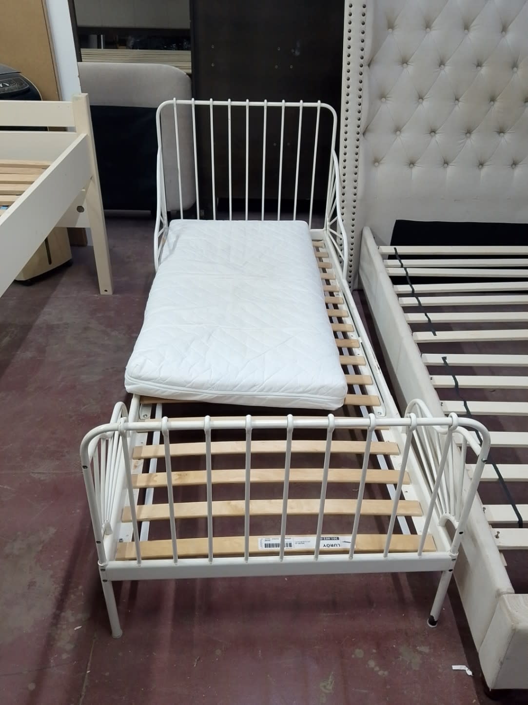 MINNEN Extendable Kids Bed Frame with Mattress