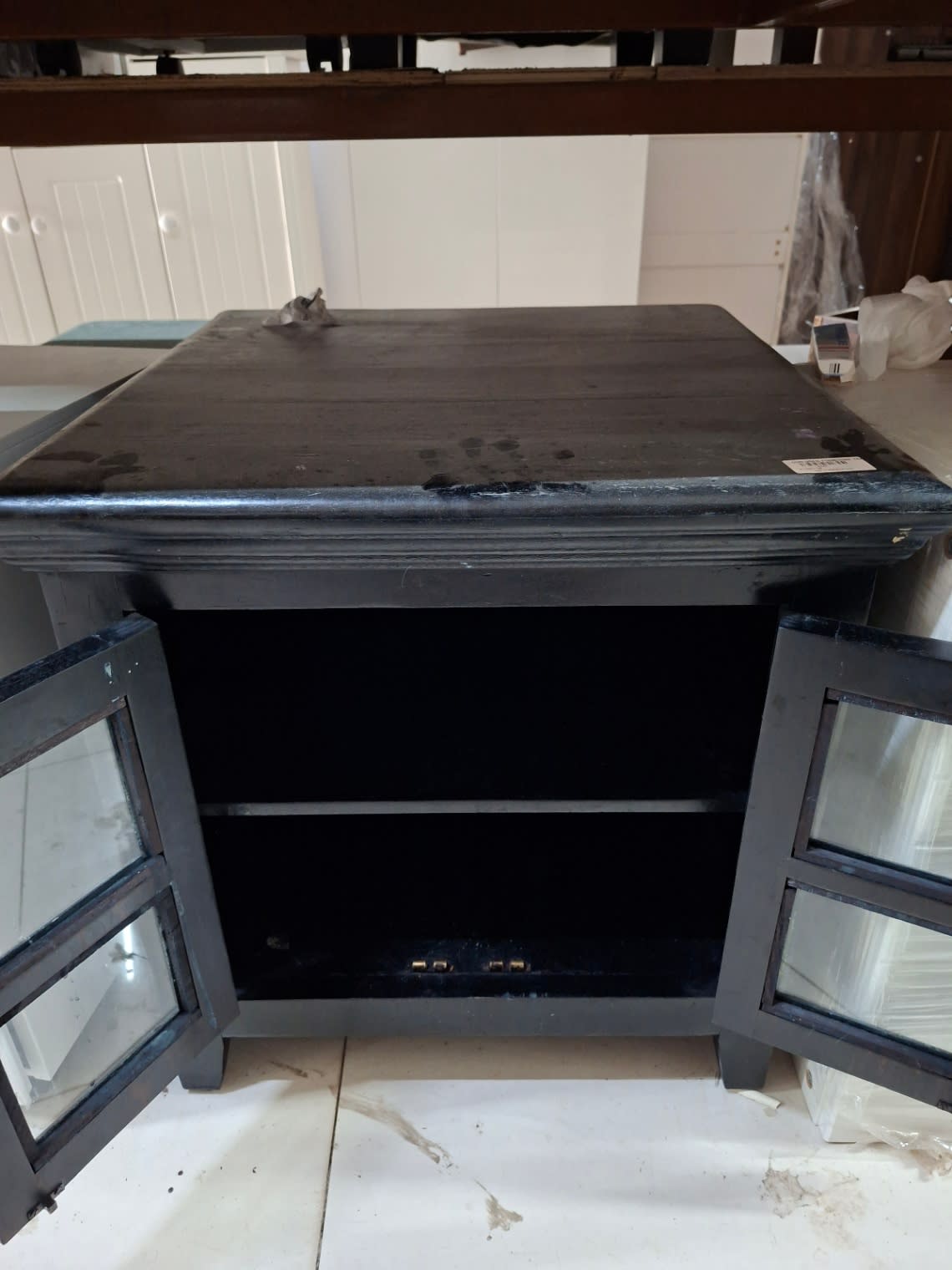 Two-Door Side Cabinet with Glass Panels 3