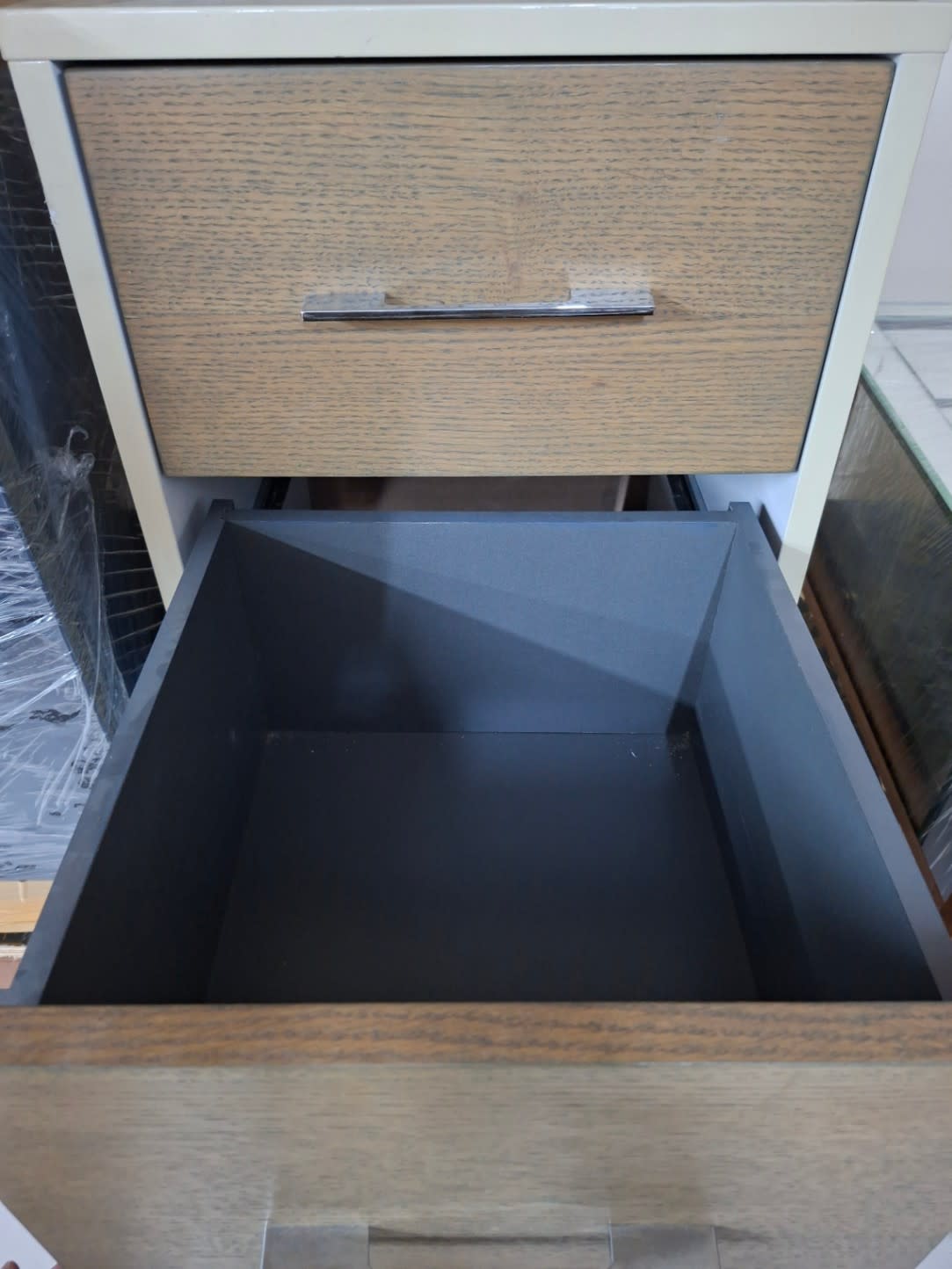2-Drawer Pedestal Cabinet on Castors 2