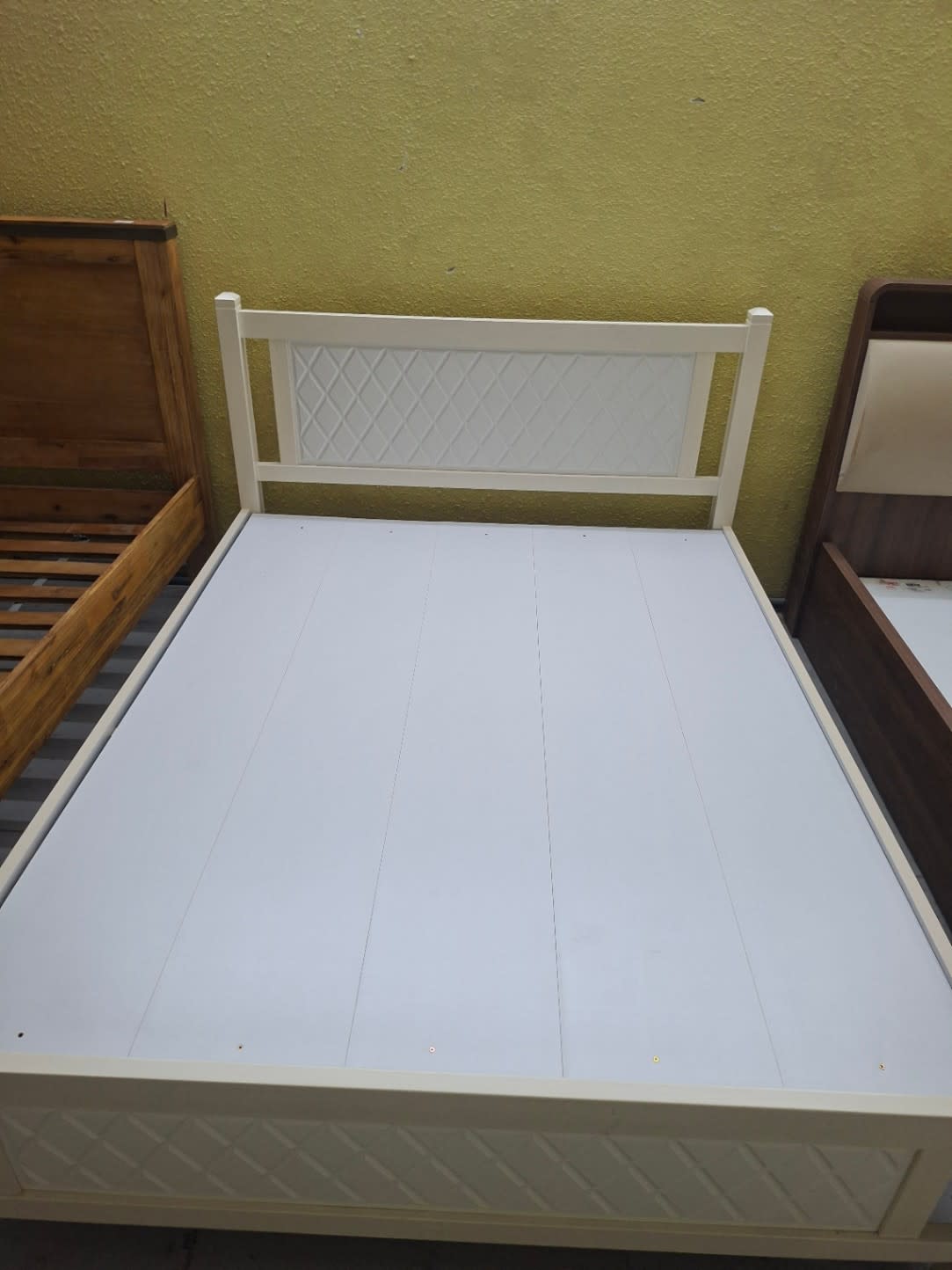 Queen Bed Frame White 2