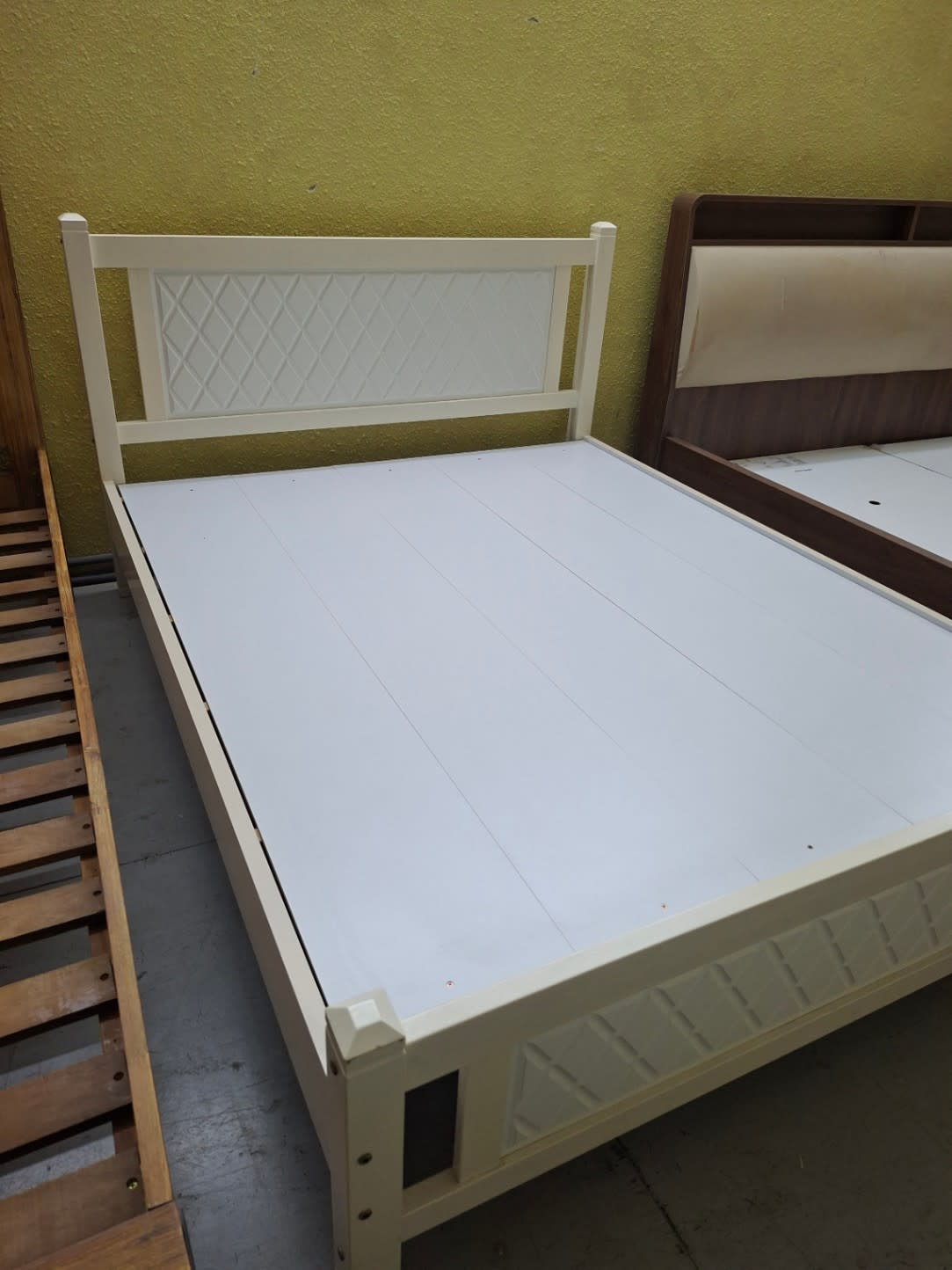 Queen Bed Frame White 3