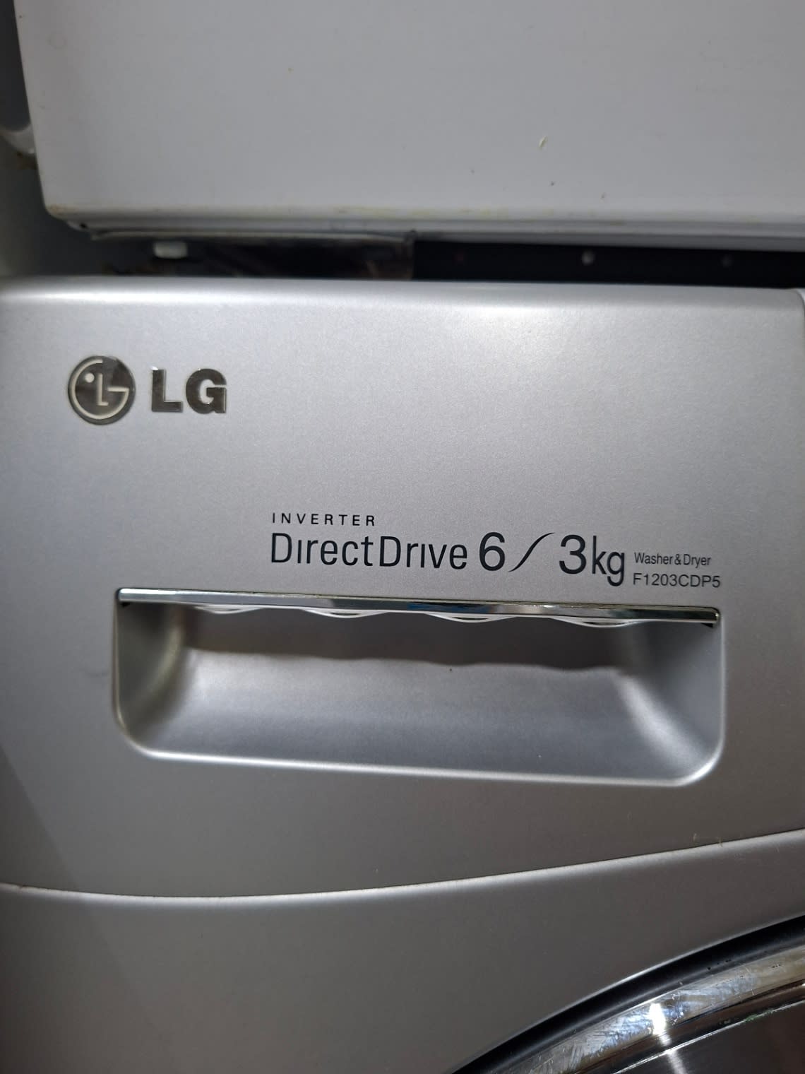 Front-Load Washer Dryer Combo 3