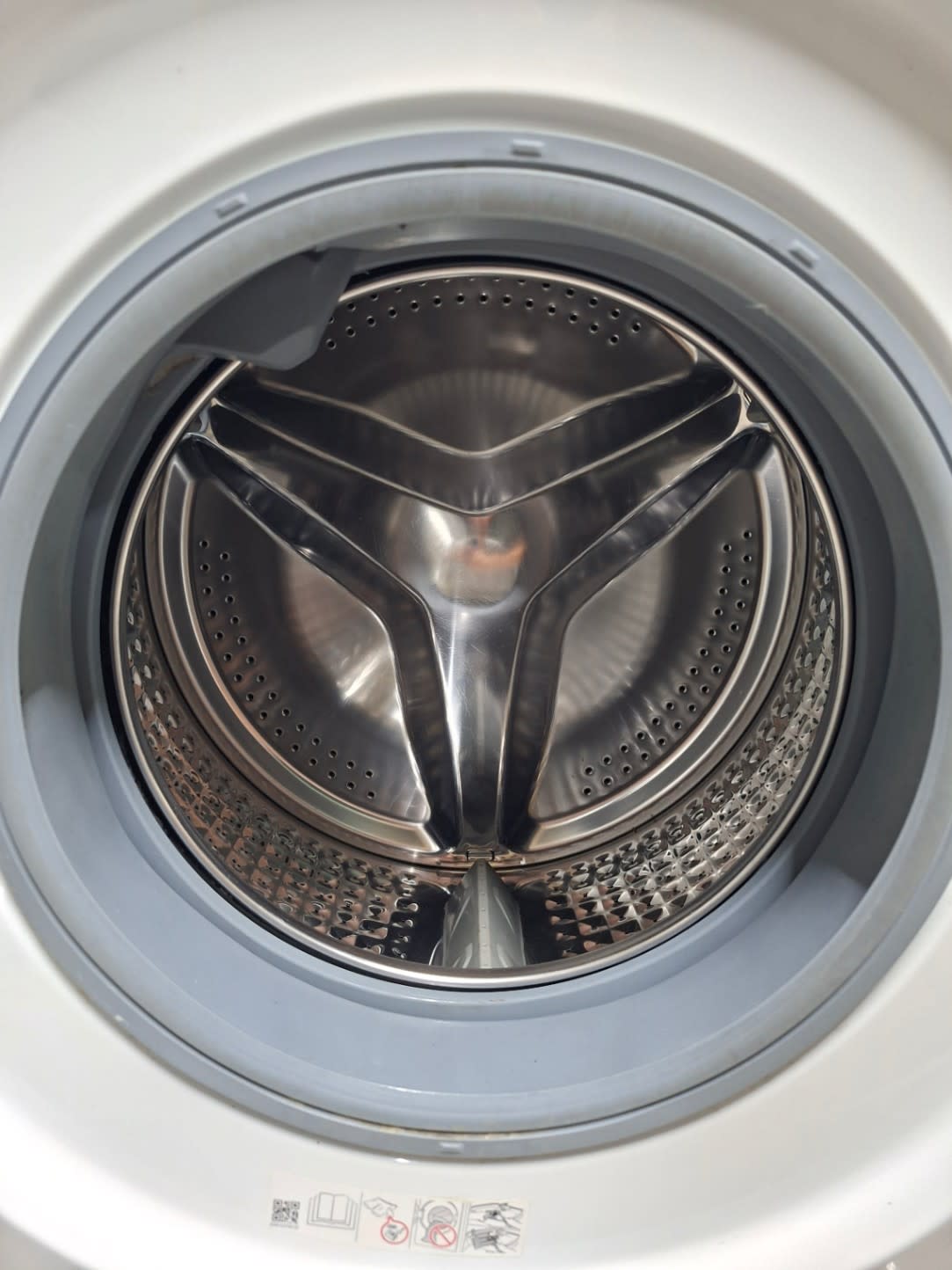 Front-Load Washing Machine 2