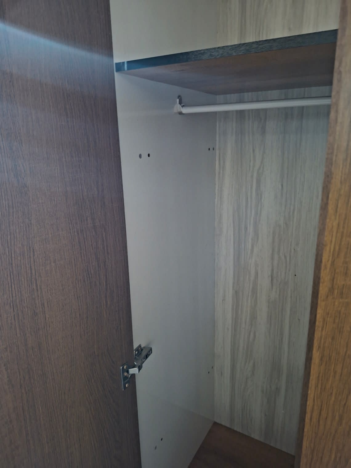 2-Door Wardrobe with Hanging Rail 3