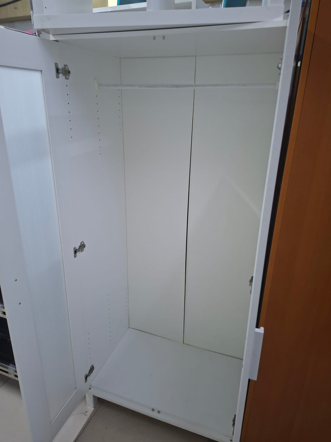 2-Door Wardrobe 2