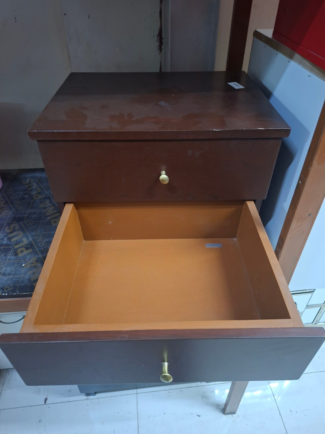 2-Drawer Bedside Table 2