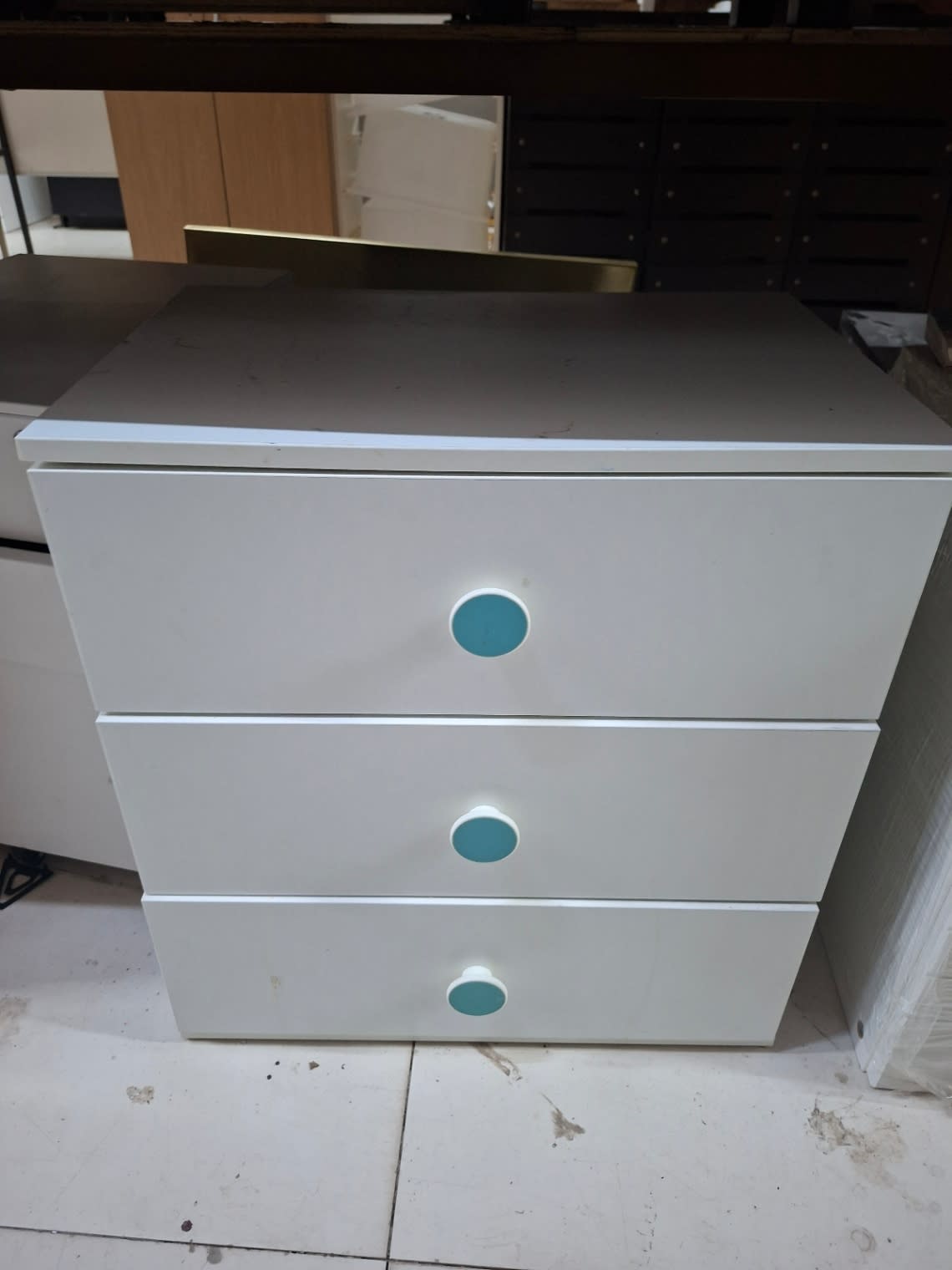 3-Drawer Chest of Drawers