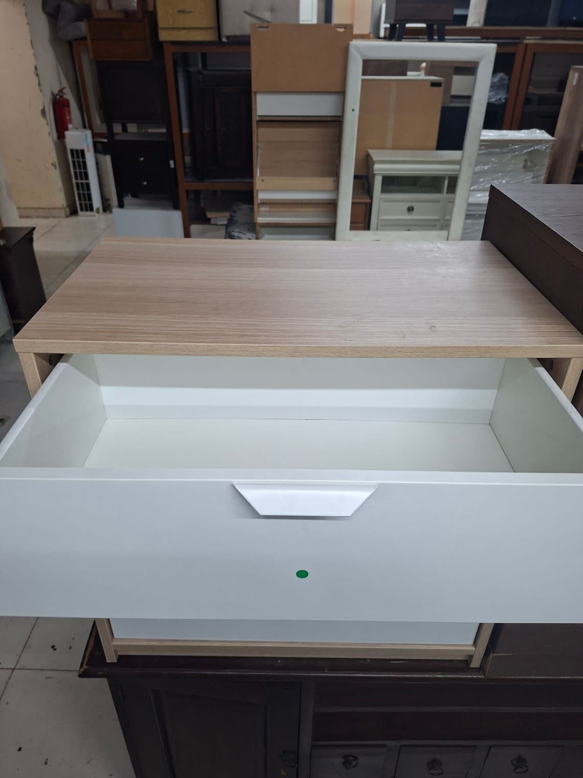 3-Drawer Chest of Drawers 3