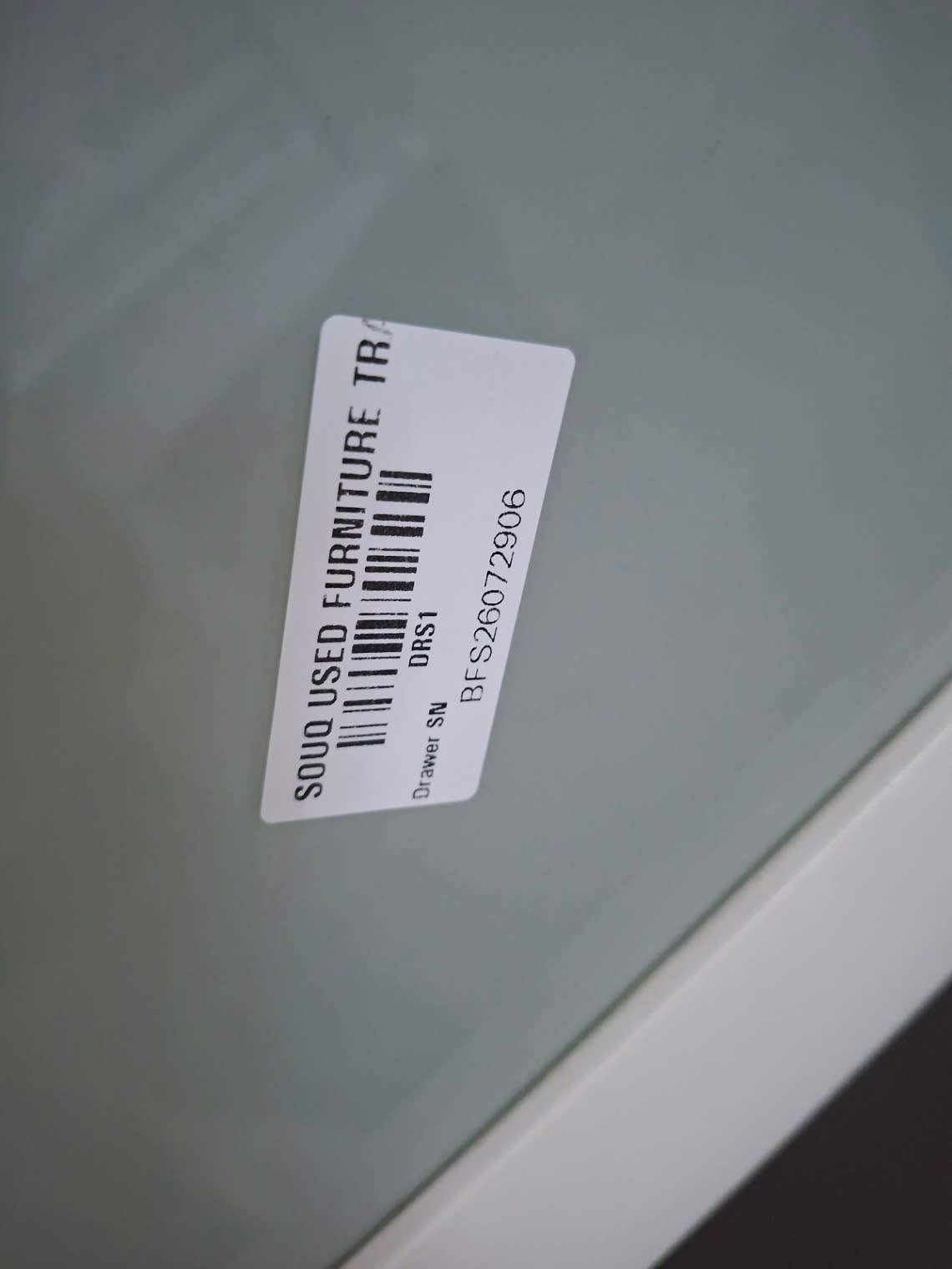 Bufaisal barcode label BFS26072906 for used white chest of drawers