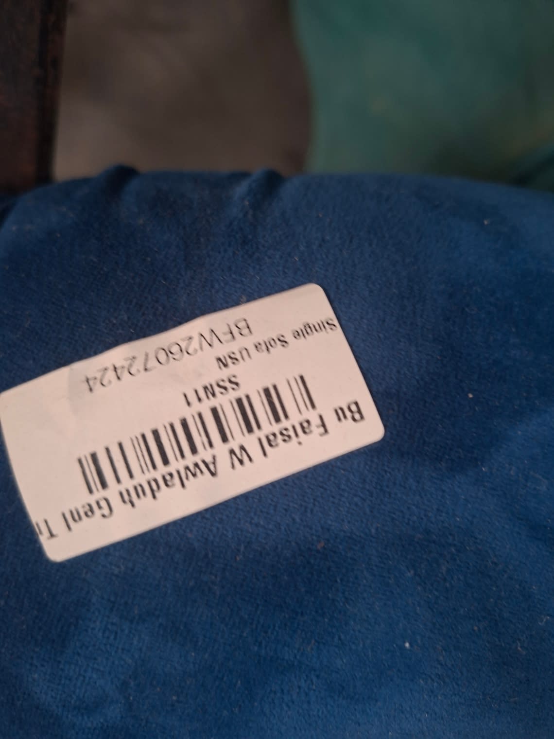 Bufaisal barcode label BFW26072424 for used blue velvet wingback accent chairs