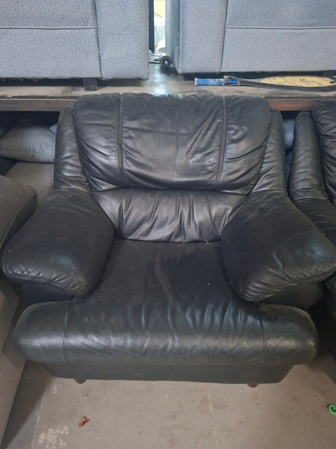 Black Leather Sofa Set