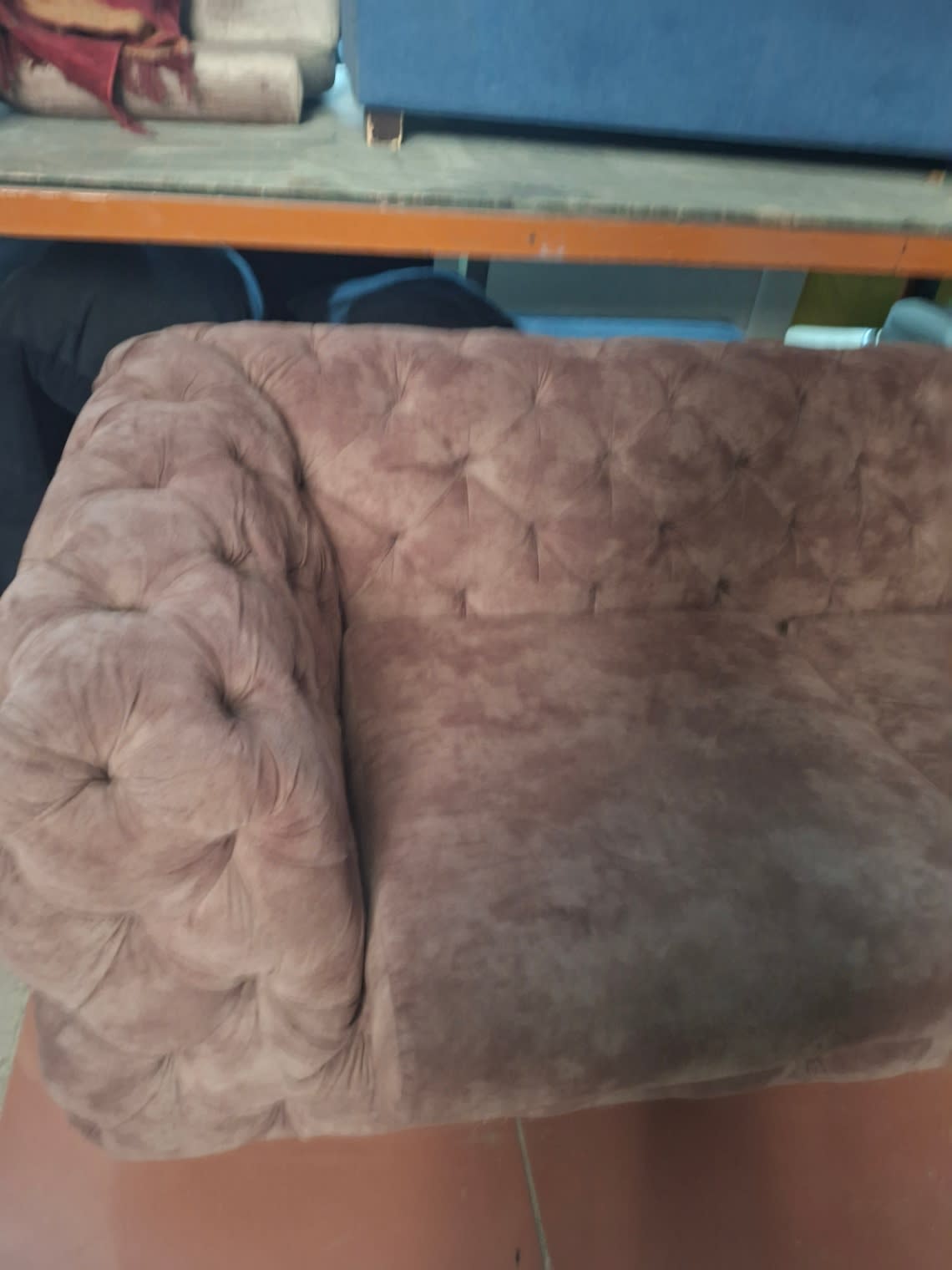 Chesterfield-Style 3-Seater Sofa 3