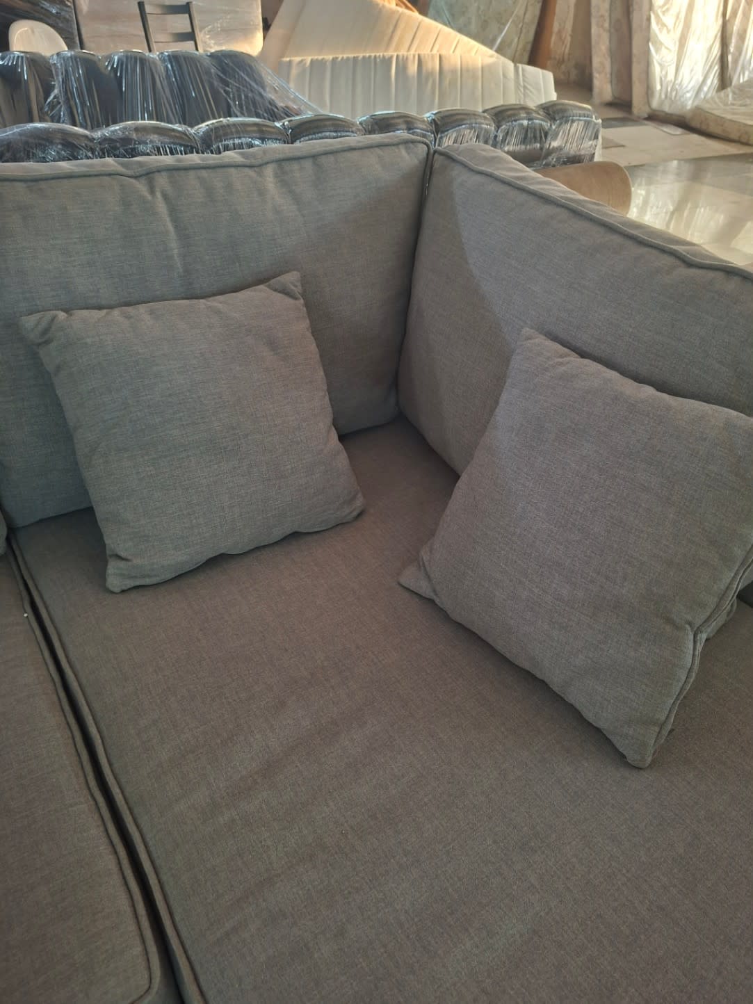 L-Shape Sectional Sofa with Chaise 3