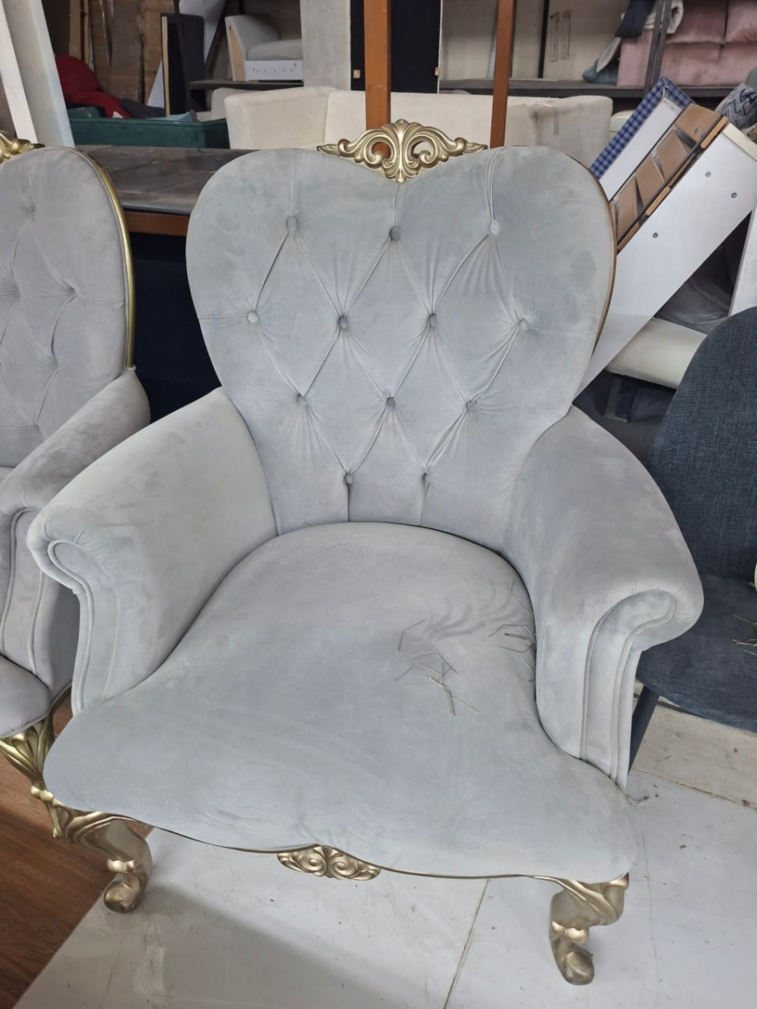 Tufted Accent Armchair Pair 2
