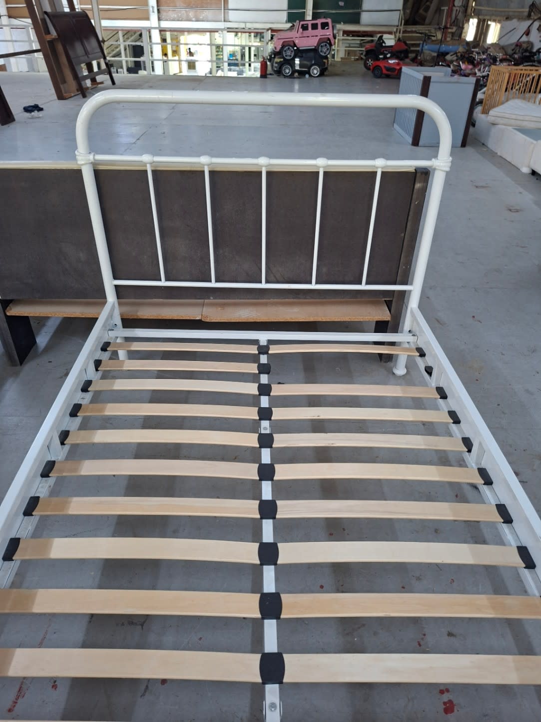 Metal Bed Frame White 2