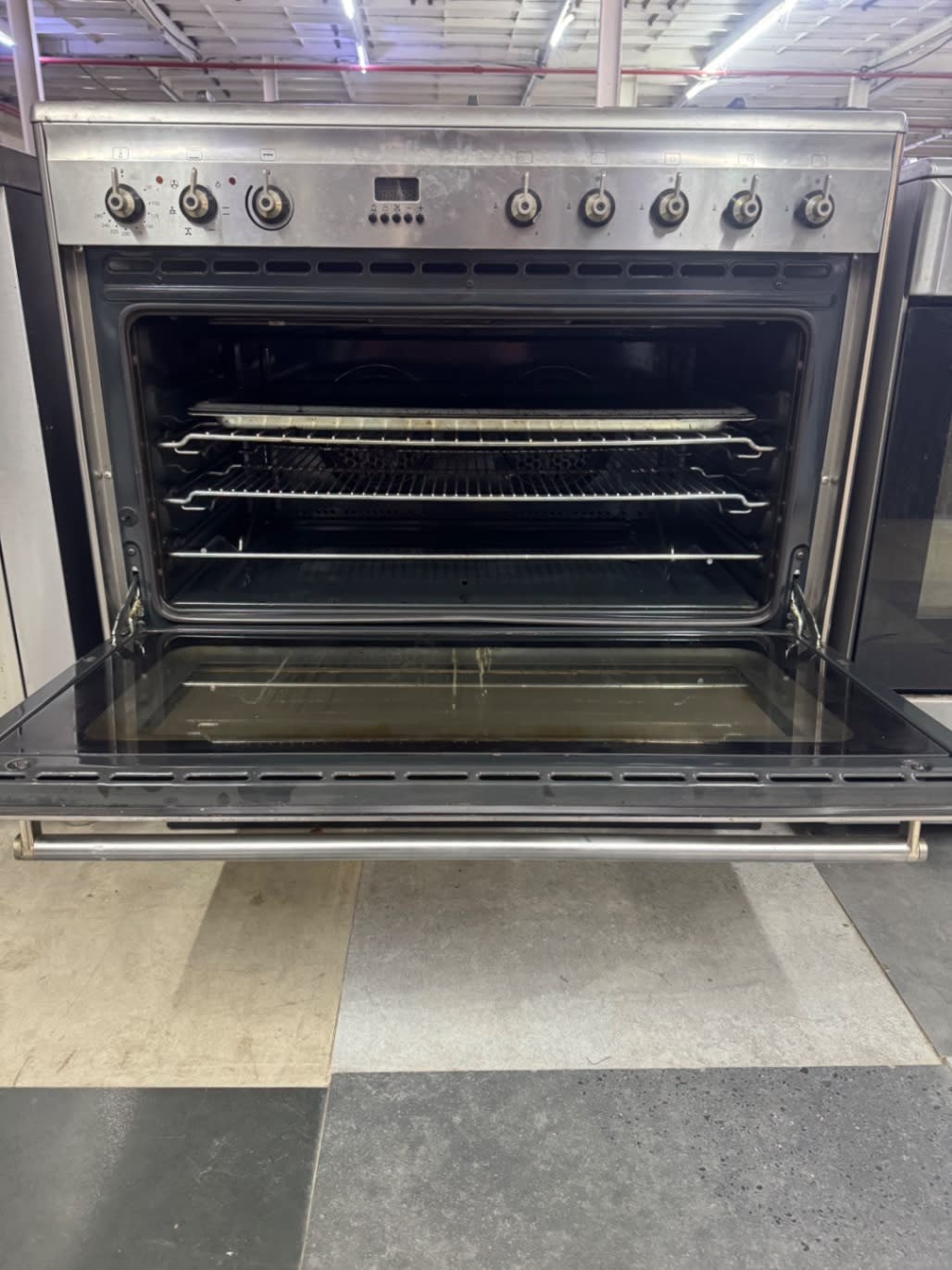 Freestanding Gas Range Cooker with Electric Oven 3