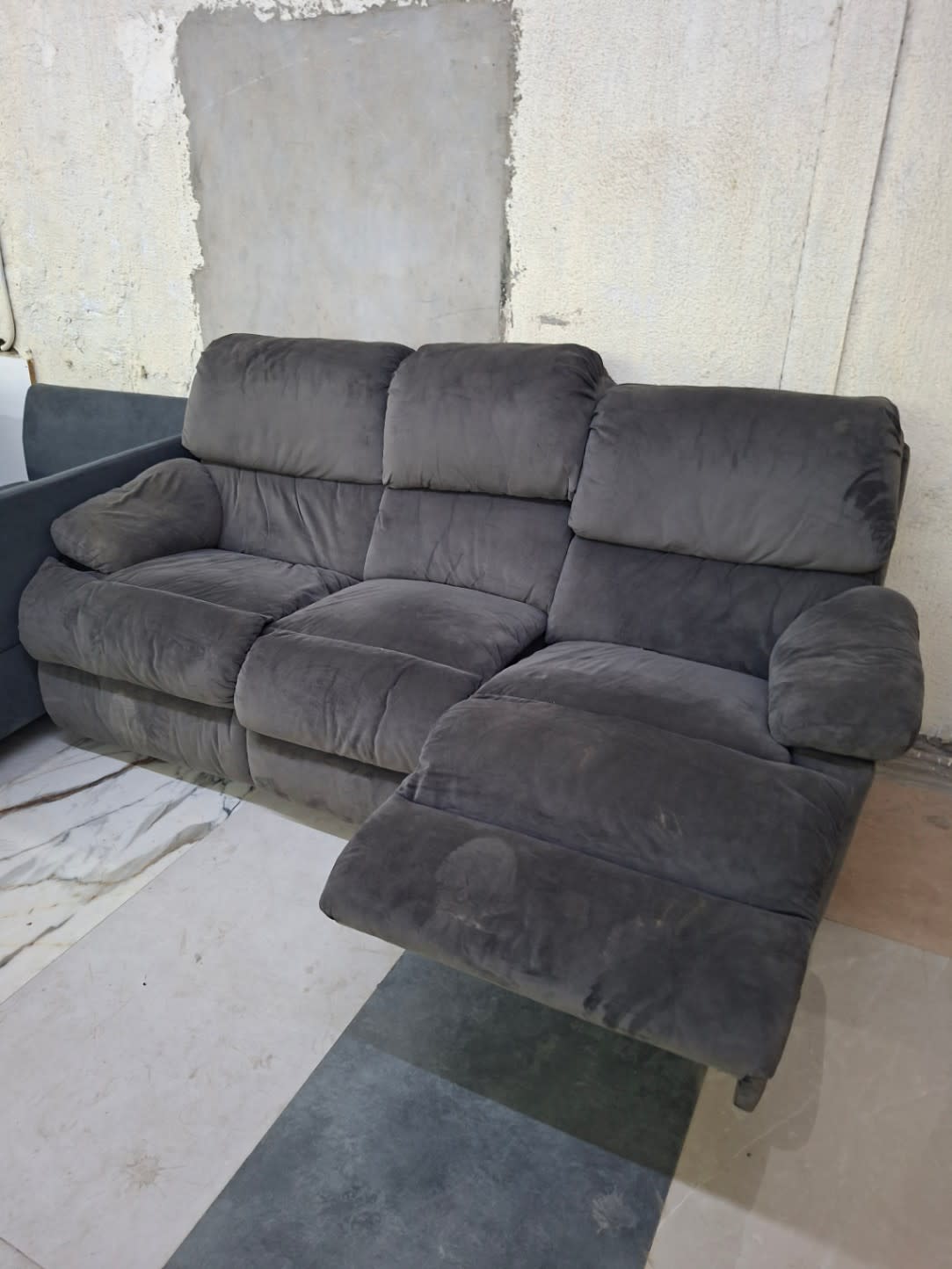 3-Seater Recliner Sofa 2