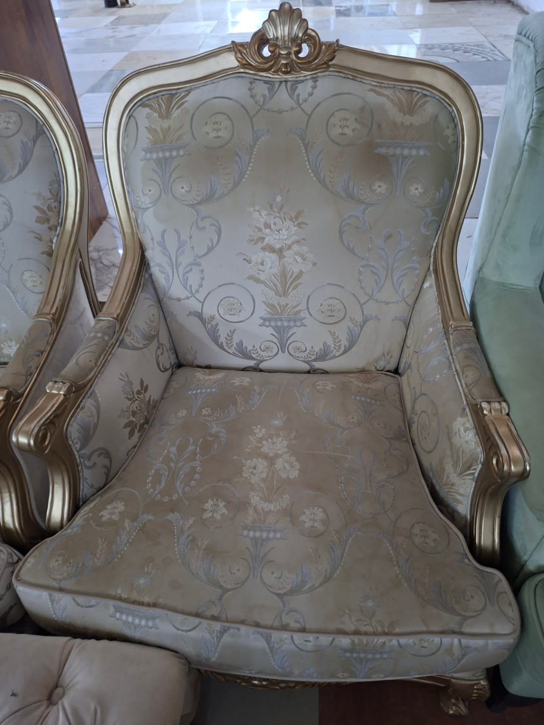 Classic Armchair Set with Ottoman 2