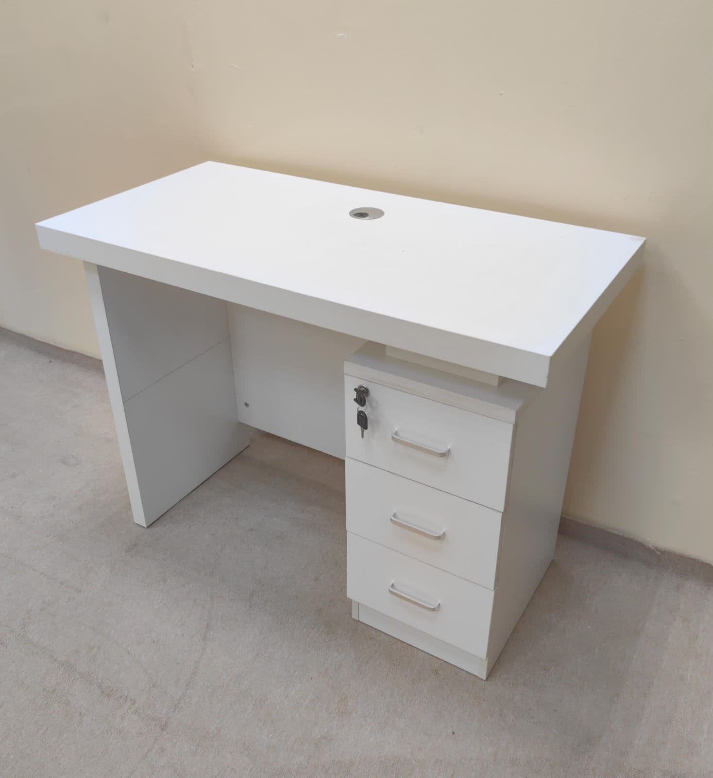 Office Desk with 3-Drawer Pedestal NEW 3