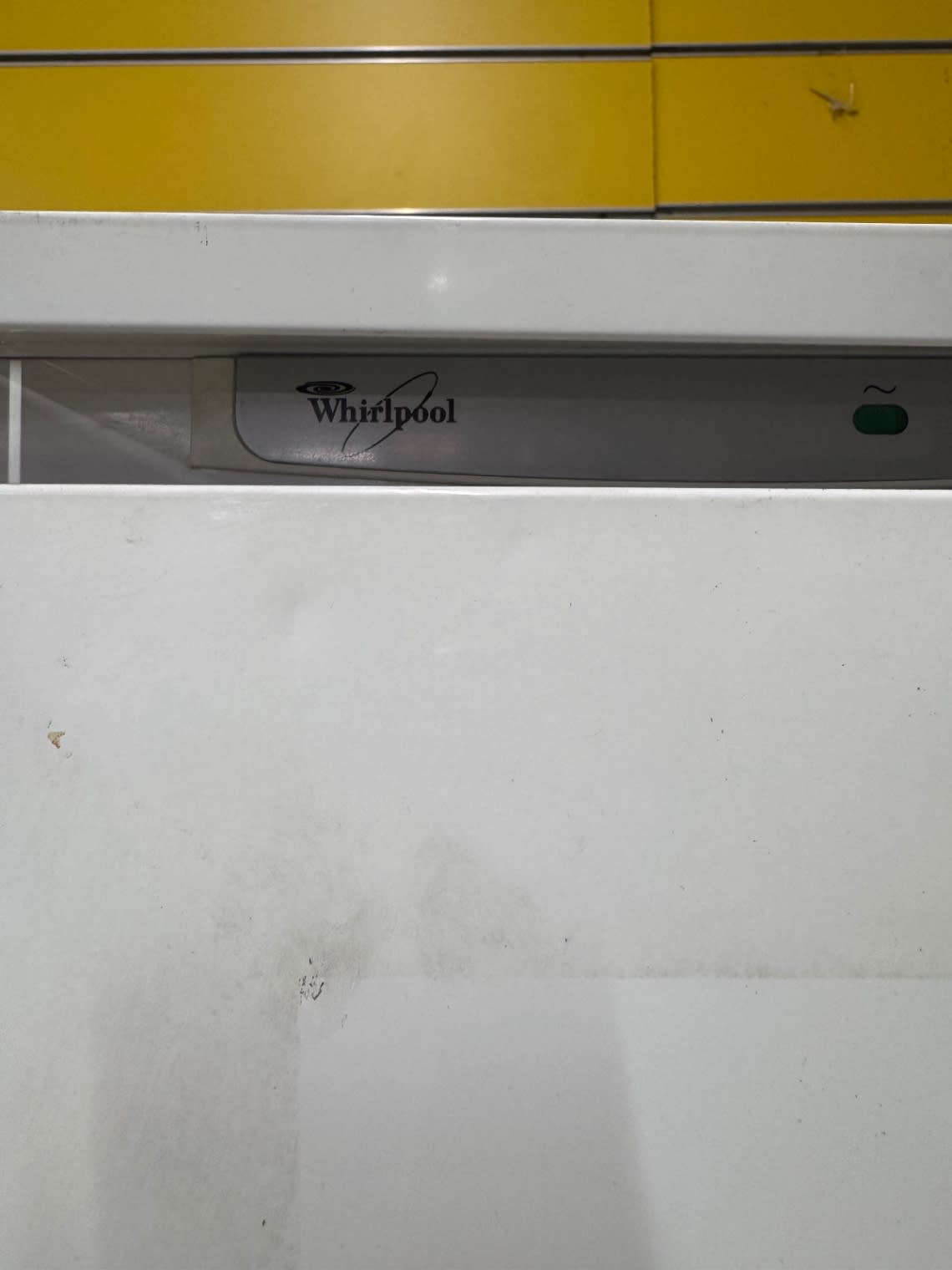 Bottom-Freezer Refrigerator 2