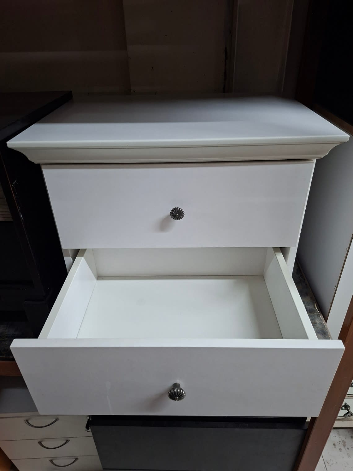 2-Drawer Bedside Table 2