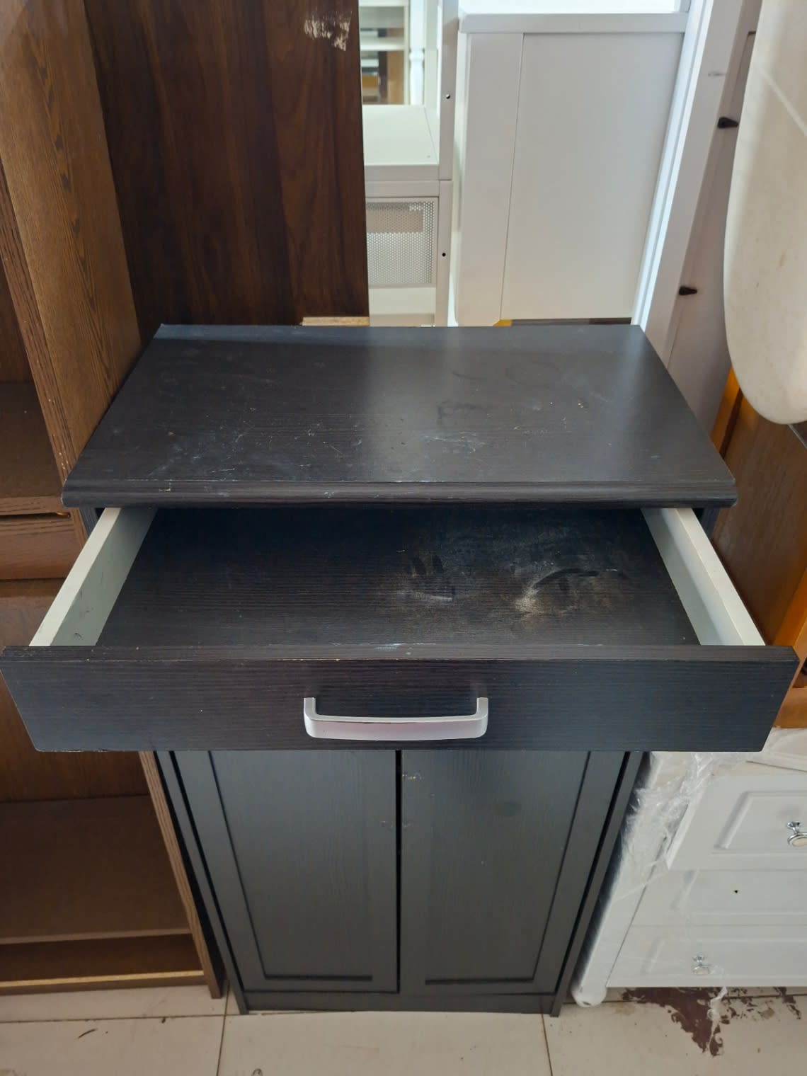 Shoe Cabinet with Drawer and Double Door 2