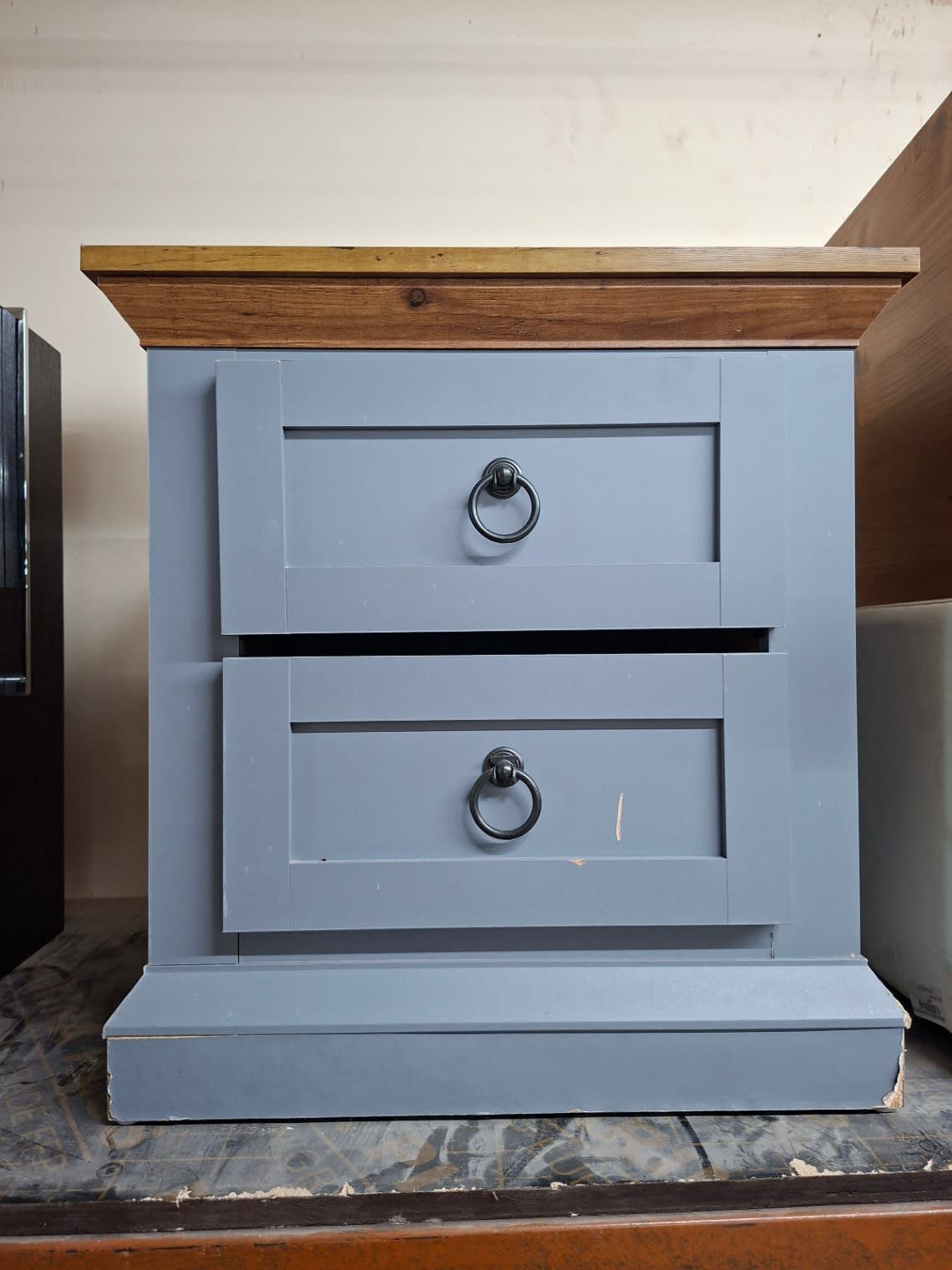 2-Drawer Bedside Table