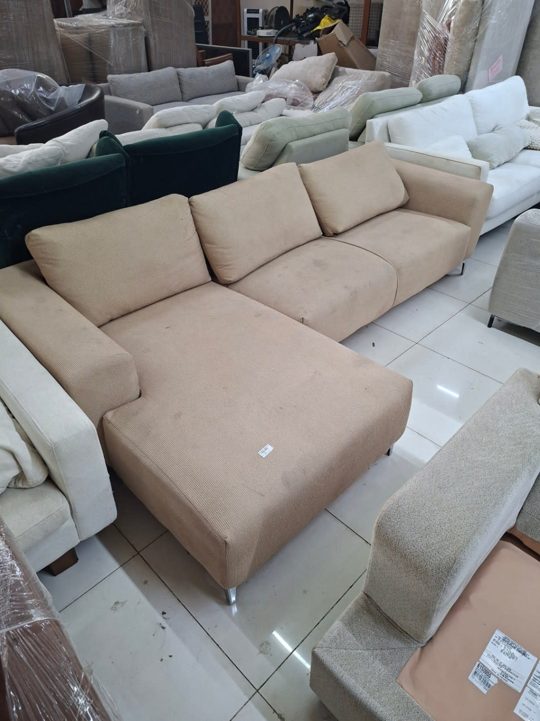L-Shape Sectional Sofa with Chaise
