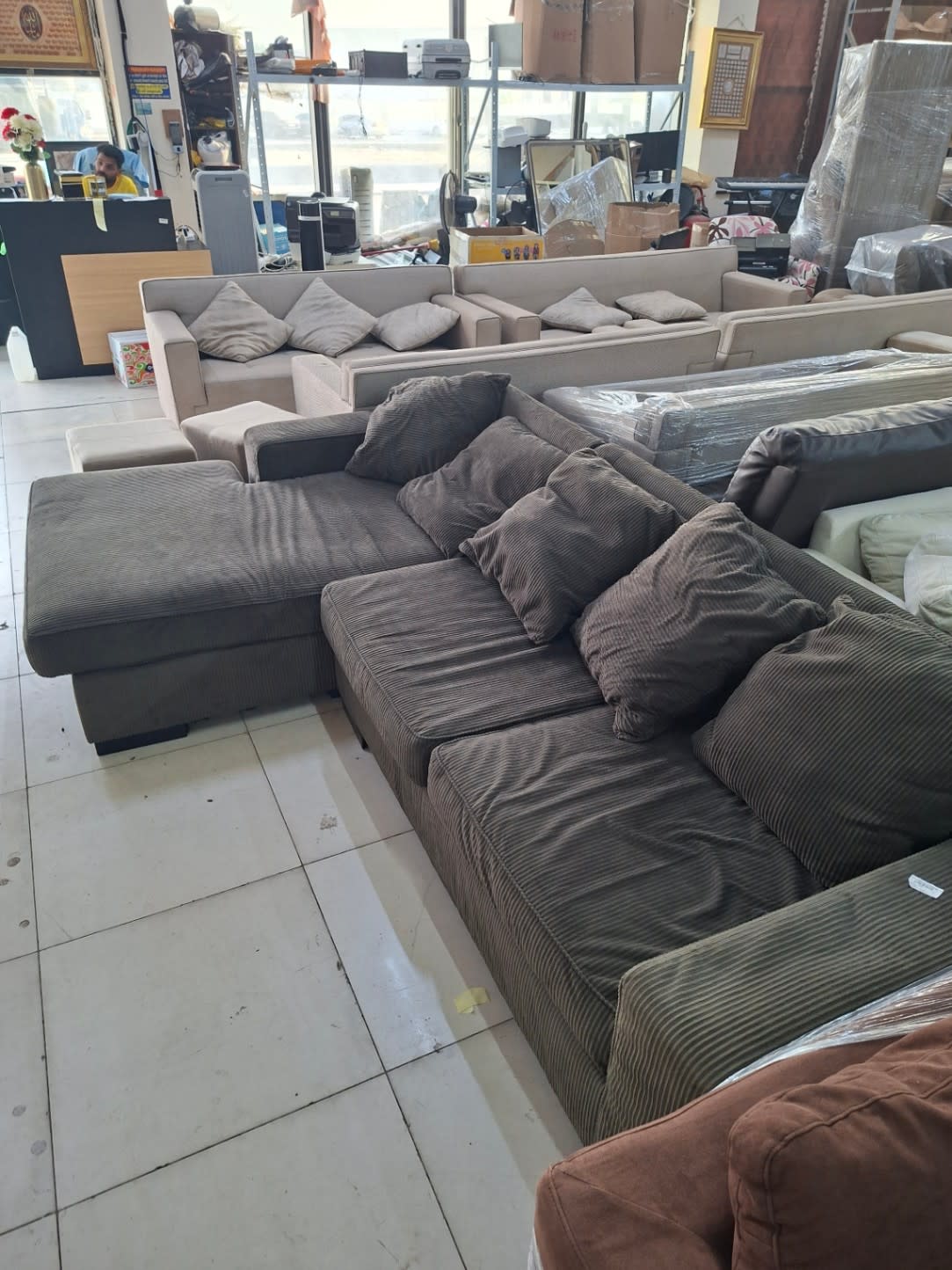 L-Shape Sectional Sofa with Chaise 2
