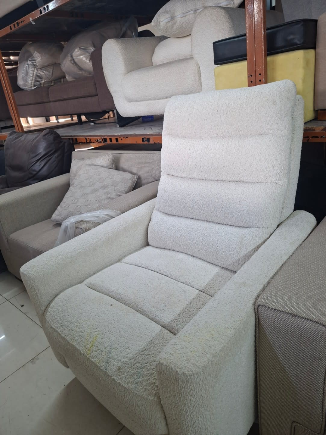 Single Armchair 3