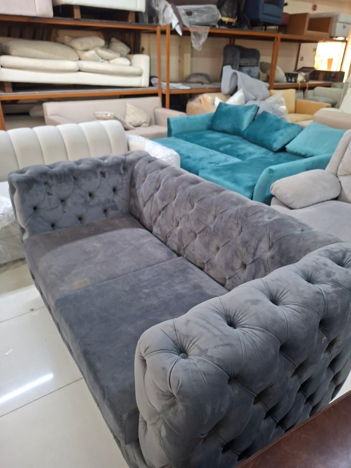 Chesterfield 2-Seater Sofa 3
