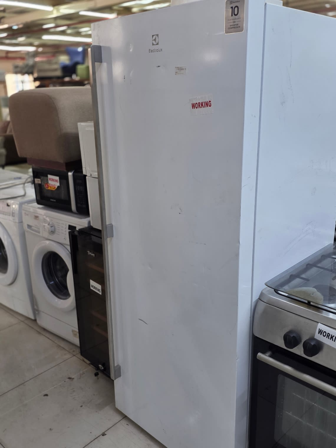 Single-Door Upright Refrigerator
